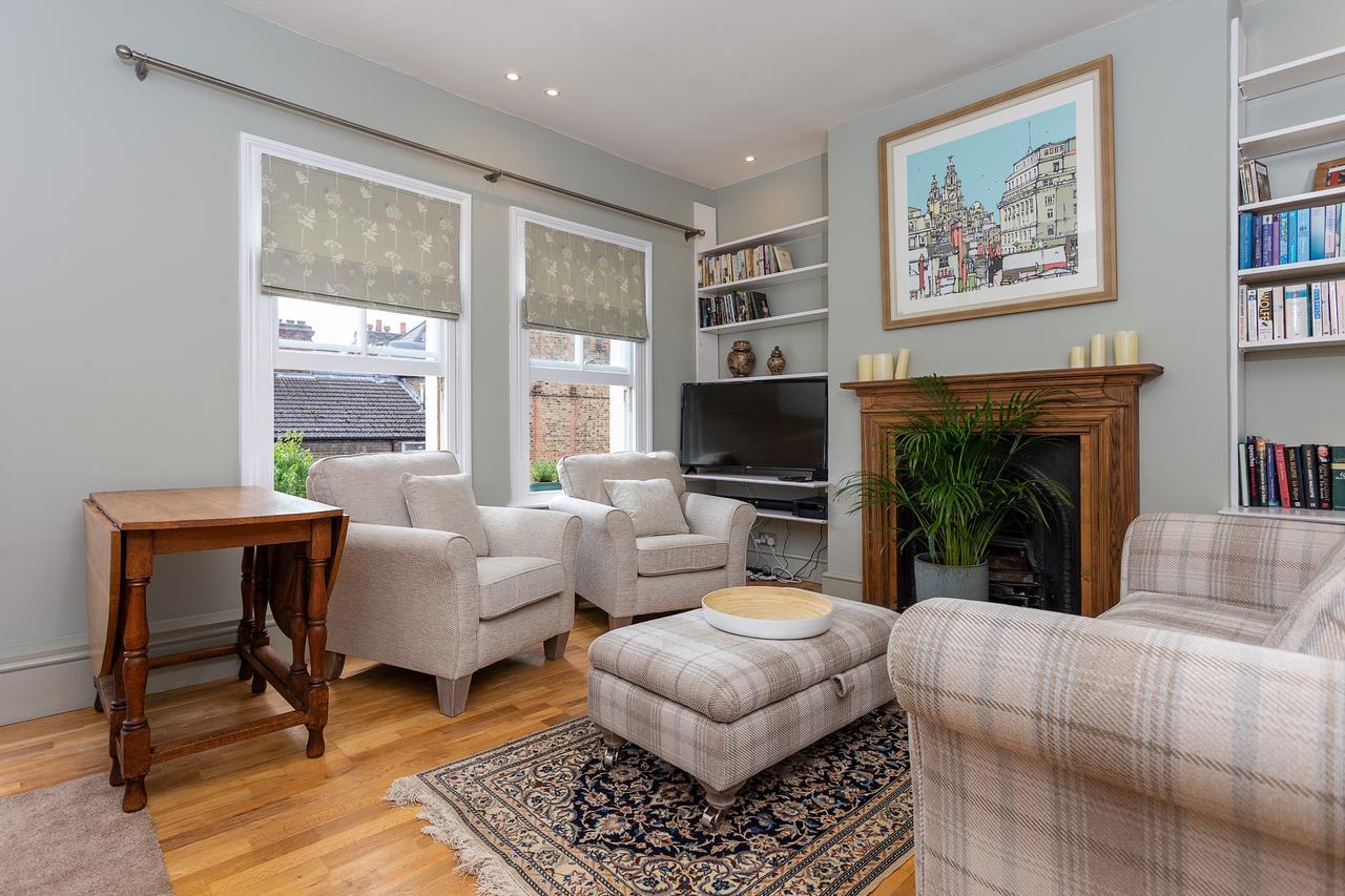 Quaint 2 Bedroom Flat - 9 Minutes Walk To Vauxhall Tube London Exterior foto